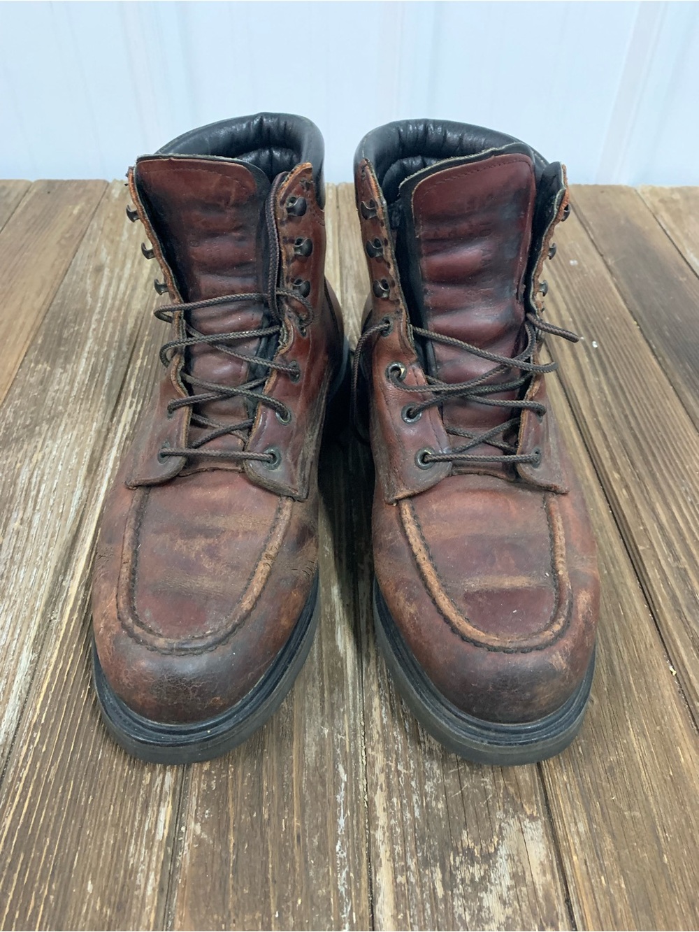 Red Wing Shoes Men's Rustic Brown Leather Moc Toe Work Boots - Picture 4 of 10